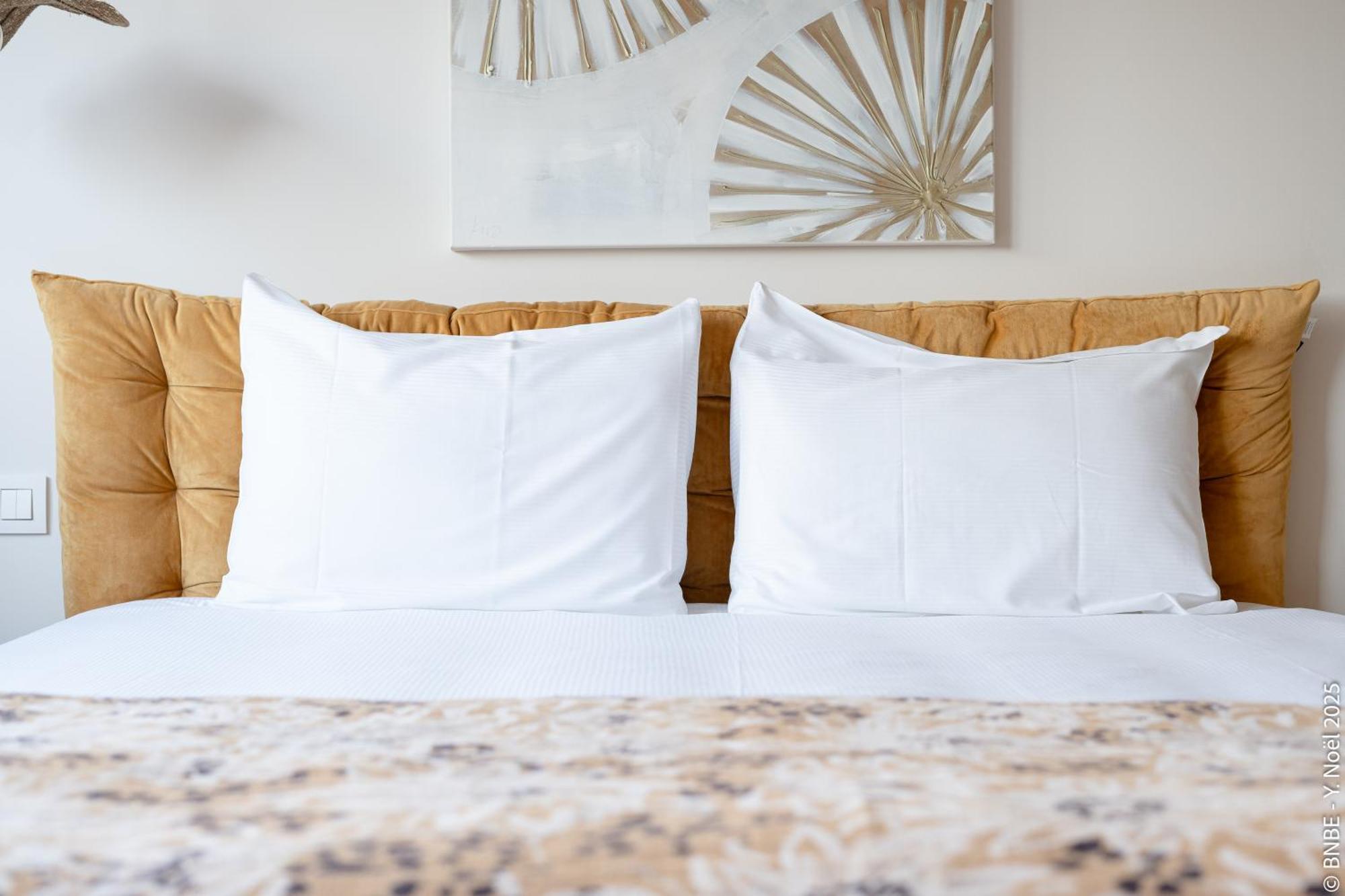 Sous La Houlette, Suites, Piscine Interieure Et Sauna Villers-la-Ville Ngoại thất bức ảnh
